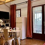 Willa Pavillon Avec Piscine Collective Proche Grazel - Gn020-001 *