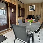 Pavillon Avec Piscine Collective Proche Grazel - Gn020-001 *