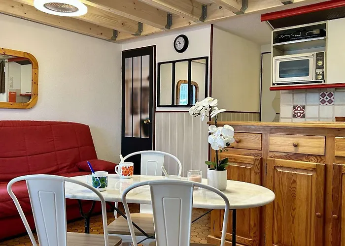 Pavillon Avec Piscine Collective Proche Grazel - Gn020-001 וילה גרואיסאן